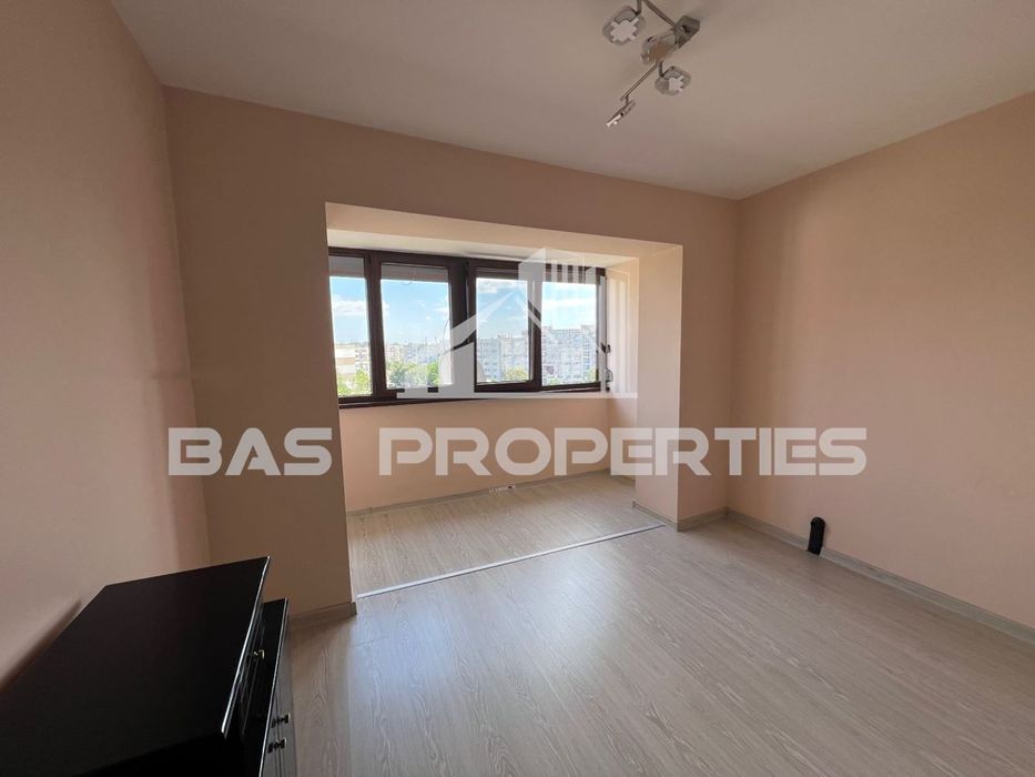 Продава се Двустаен апартамент в София, Връбница 1 - 43 кв.м за 2928 €/кв.м - Снимка #2