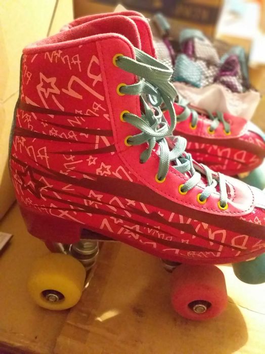 Детски ролкови кънки Нина,отговарят на 36-37 номер спредпазители