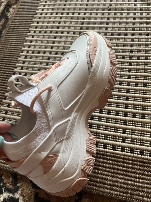 Vând adidasi originali