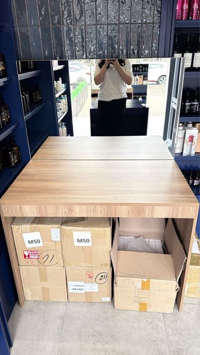 Стол с зеркалом, мебель