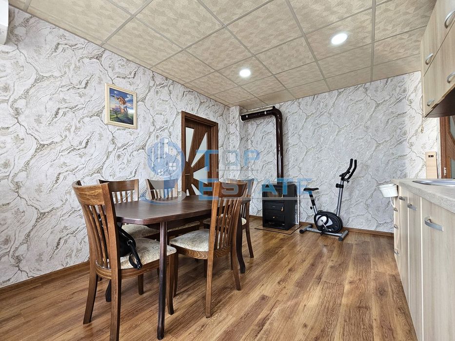 Продава се Двустаен апартамент в Горна Оряховица - 59 кв.м за 1079 €/кв.м - Снимка #2