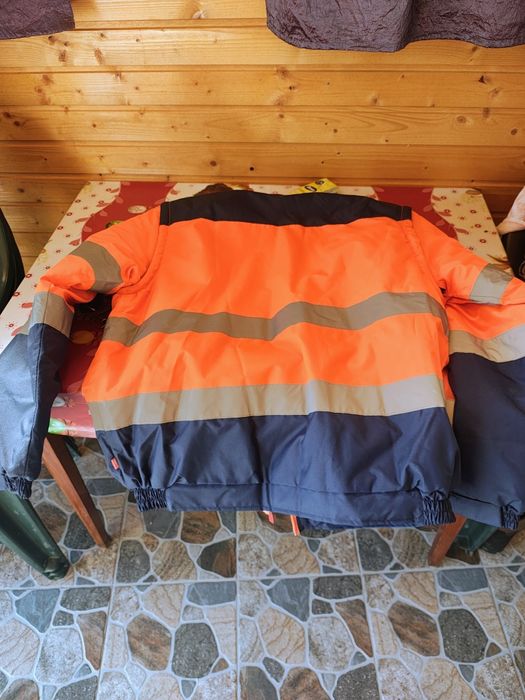 Geaca iarna reflectorizanta mărimea XL