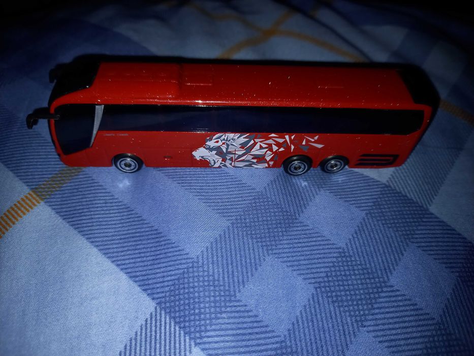 Макет метален на автобус за колекционери MAN