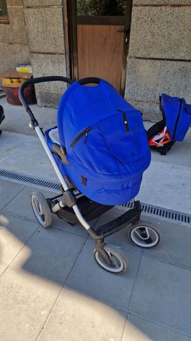 Mutsy EVO 3в1 и стол за кола Cybex T i-size