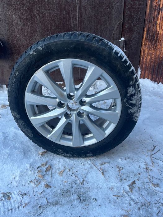 Продам шины в отличном состояний