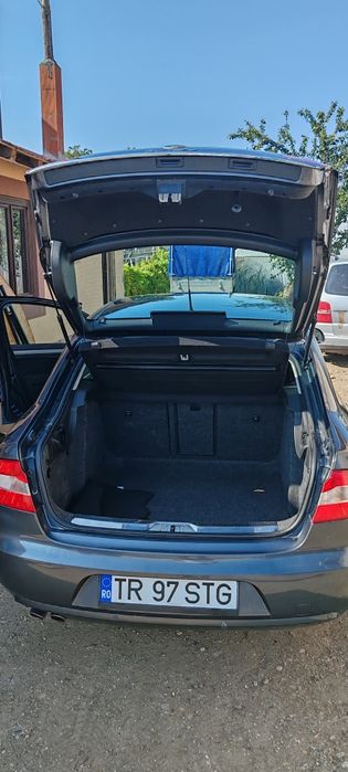 Skoda superb 2. 0 140 cp