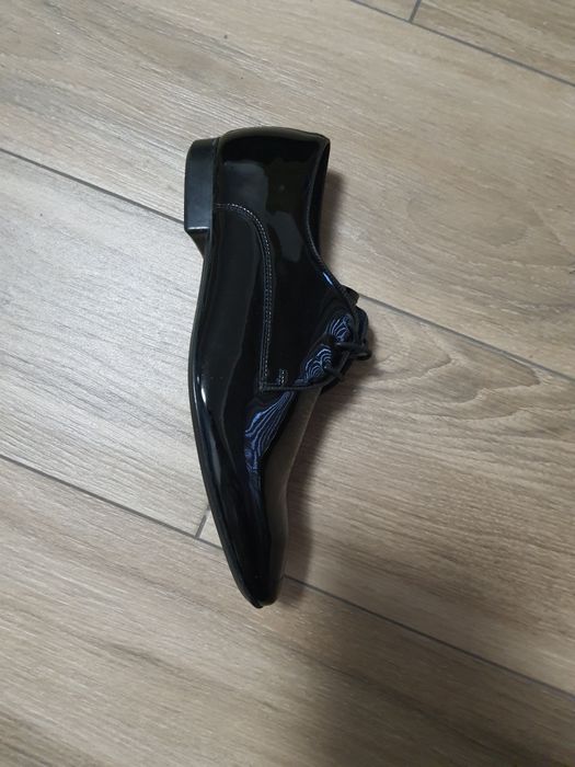 Pantofi noi  de gala Bigotti 41 piele naturala