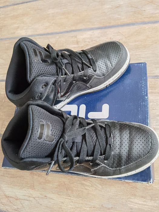 Зимни кецове Fila номер 38