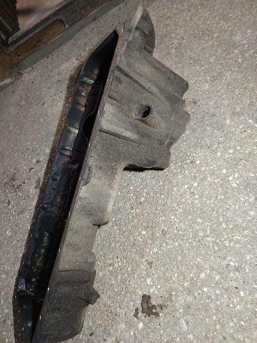 Картер за бмв е46 М52Б20ТУ