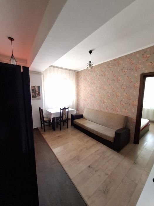 Inchiriez apartament 2 camere