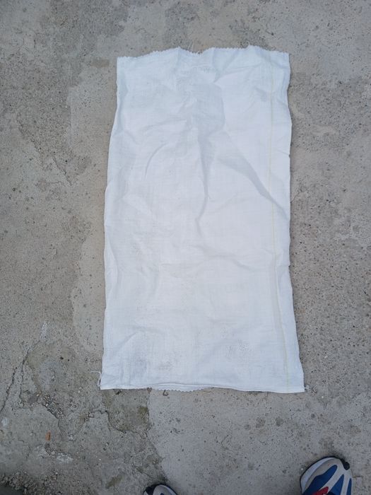 Vând saci iută goi de făină 50 kg