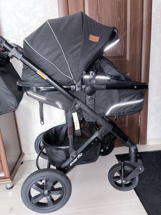 Коляска-трансформер 3 в 1