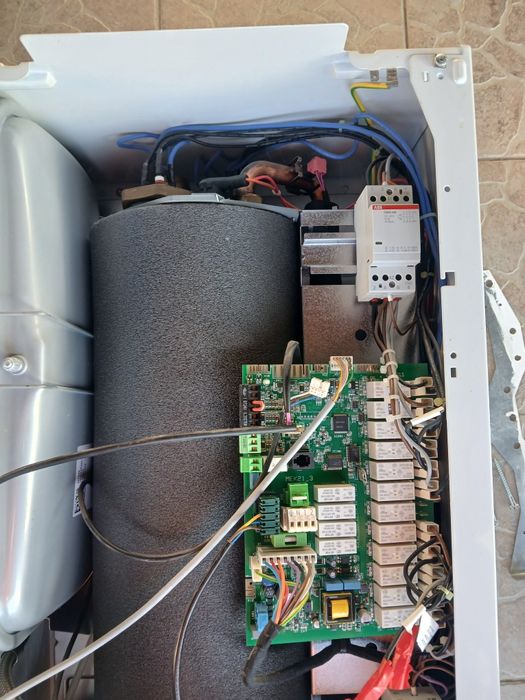 Centrala electrică Protherm  Ray 28 Ke