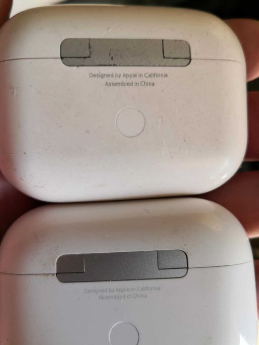 2 комплекта слушалки Aipods pro за части или ремонт