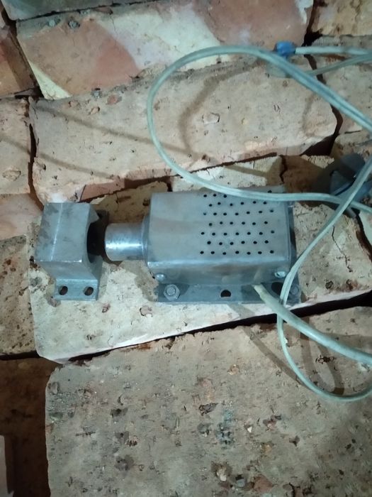 Электрозамок 220в