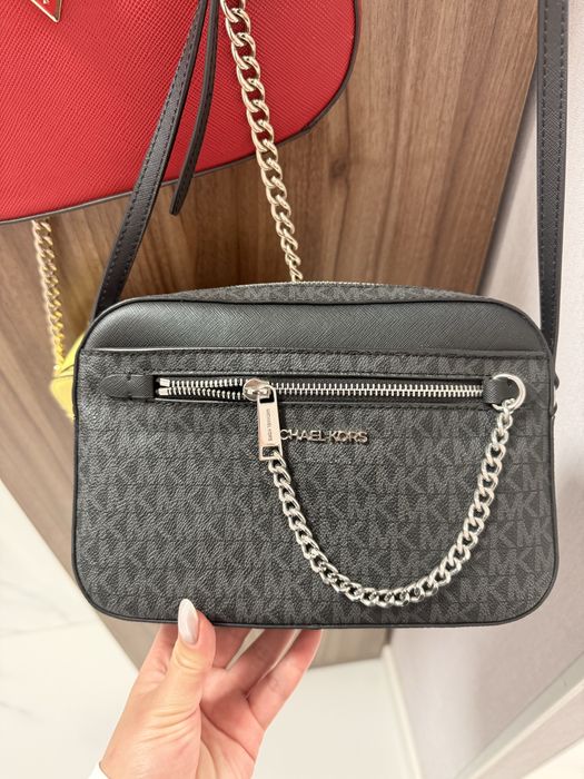 Продам кросс боди сумку Michael Kors