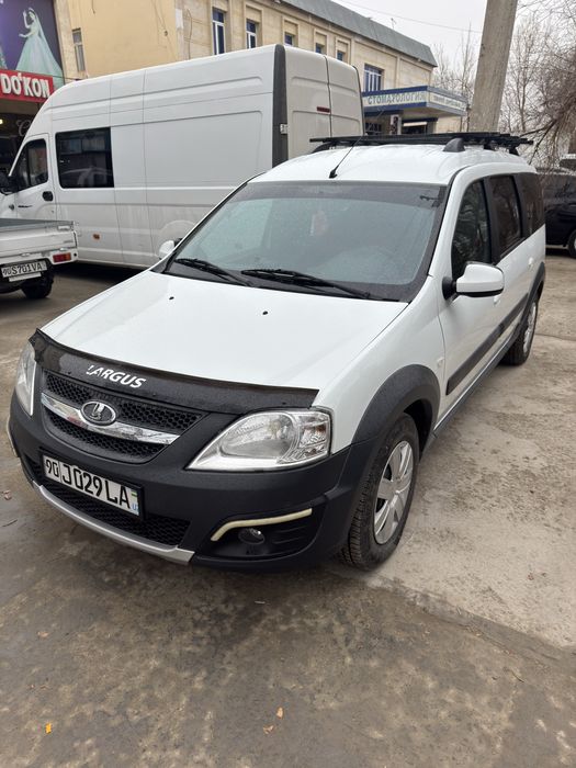 Lada Largus Cross sotiladi Kraska yo’q radno’y
