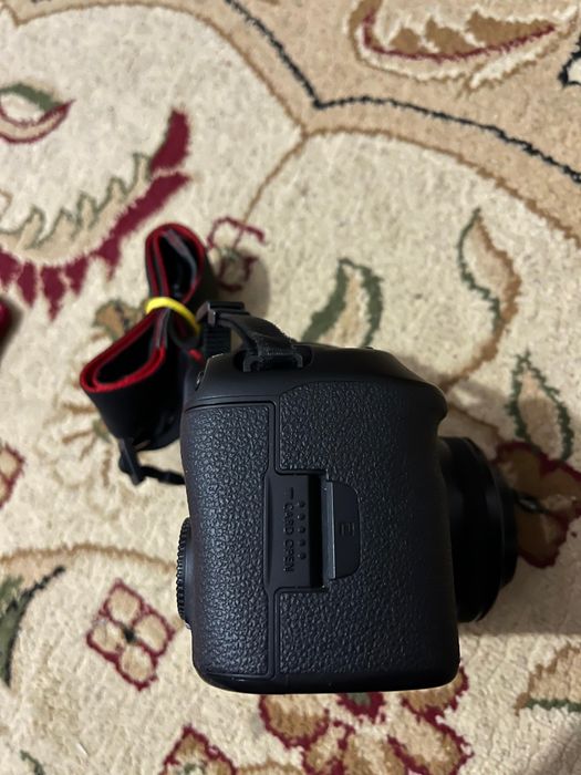 Canon EOS 5D Mark IV