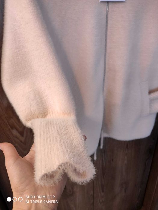 Кашмирена розова жилетка нова