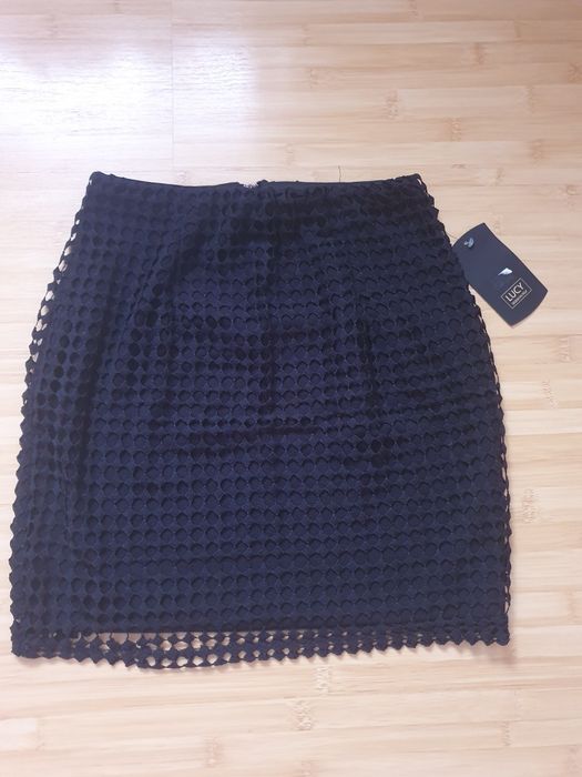Fusta neagra scurta