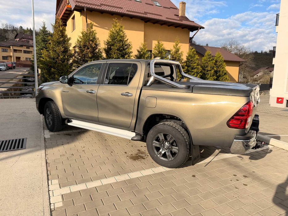 Toyota Hilux 2.4D 4x4