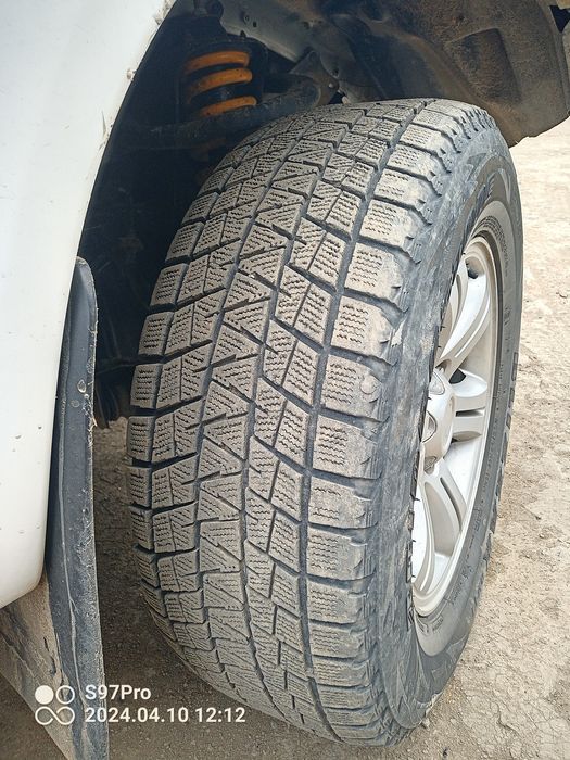 Шины на джипы, 17 размер