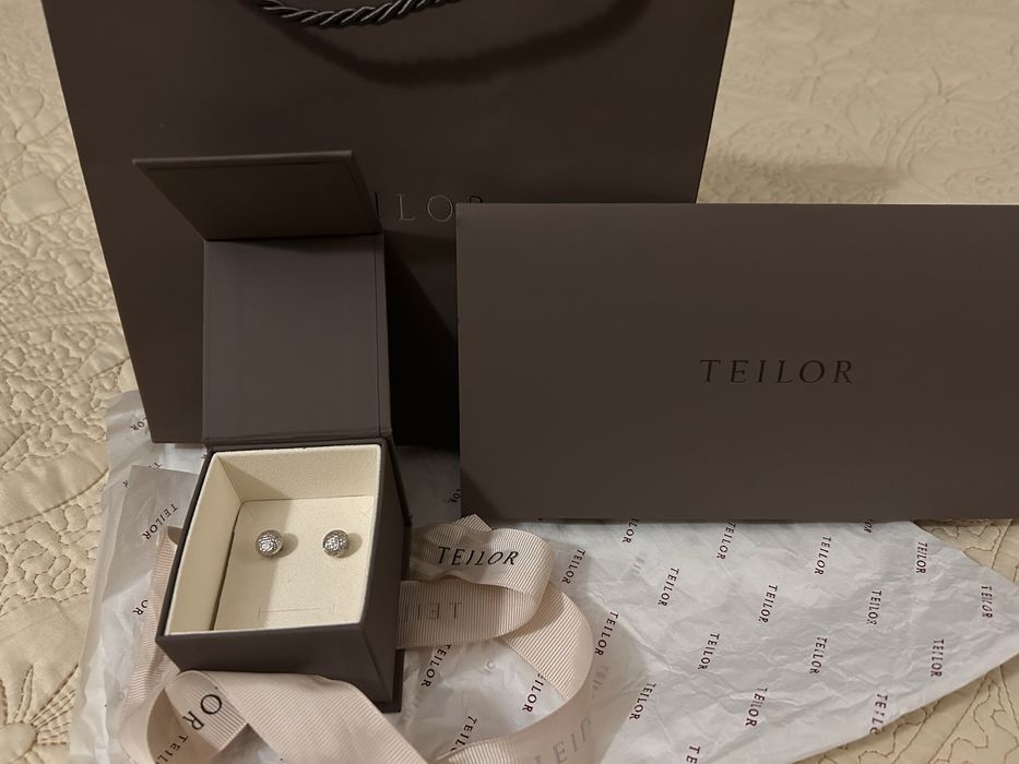 Златни обеци Teilor и Blush