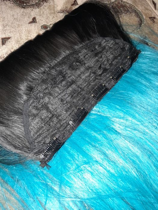 Искусственные волосы 26×55 см.