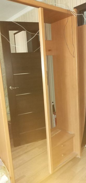 Шкаф- прихожая,  очень вместительная