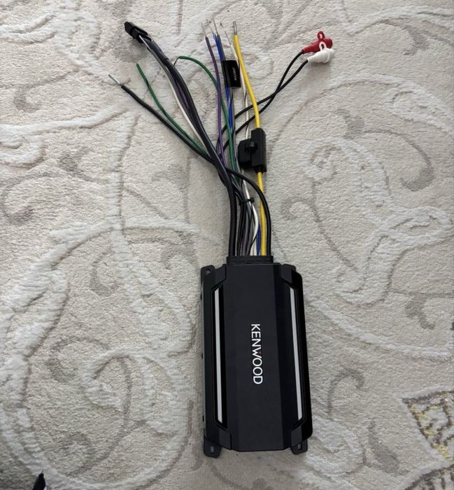 Усилитель KENWOOD , для мото, яхт и авто