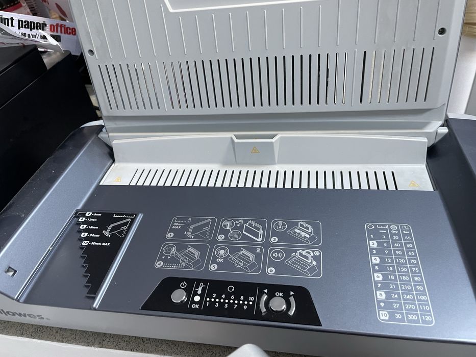 Aparat de indosariat termic FELLOWES Helios 30