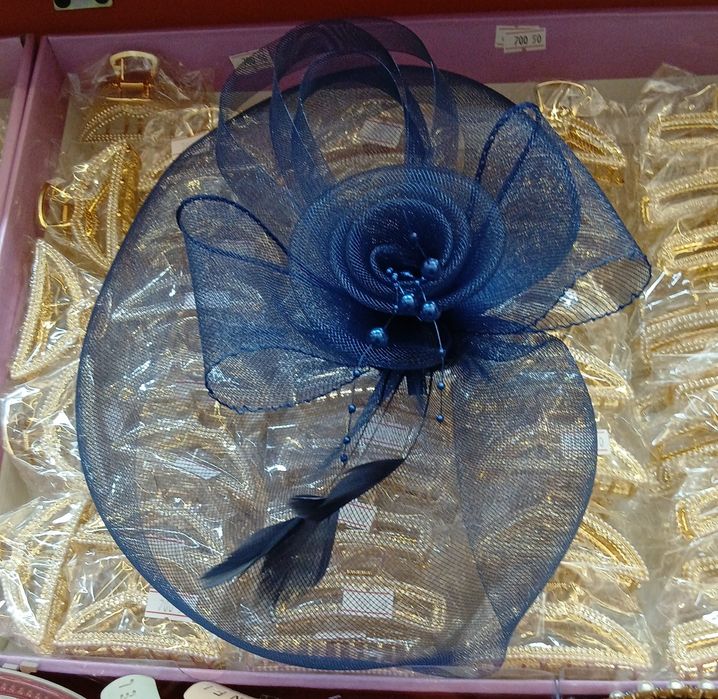 Листаем продам набор. Есть колготки