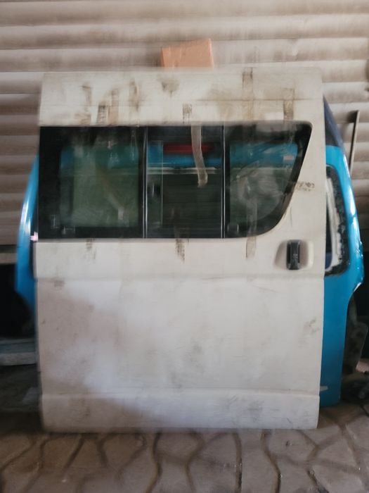 Кузовные детали тойота хайс н200 hiace есть все: 11 111 тг. - Кузовные ...
