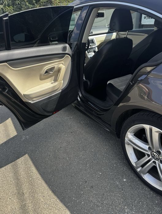 VW Passat CC din 2012 - R line