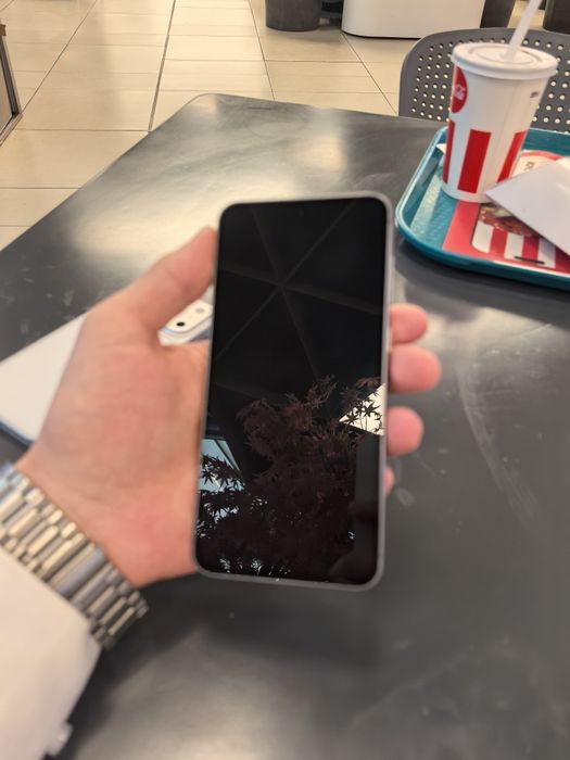 Samsung A56 5G (8/128) ideal srochna
