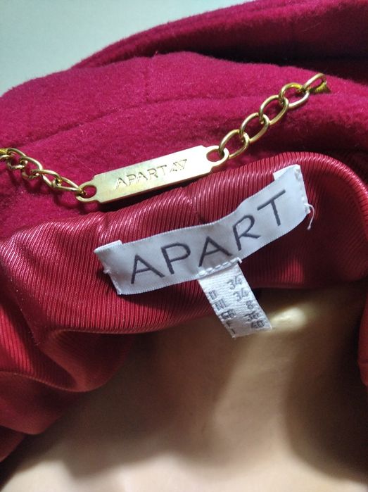 красное пальто,,Апарт