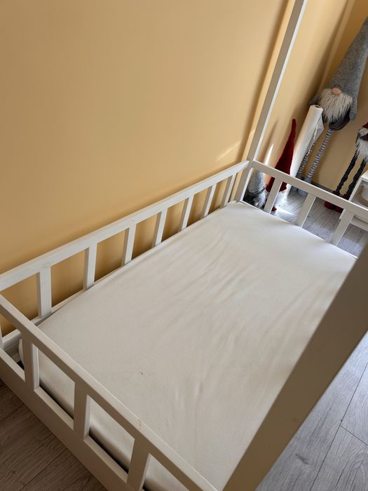 Детско легло по Монтесори