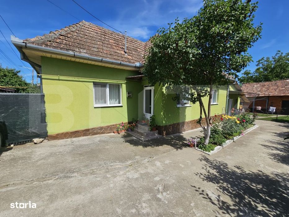 Casa renovata, 4.237mp teren intravilan, Dublu front stradal, Razboien