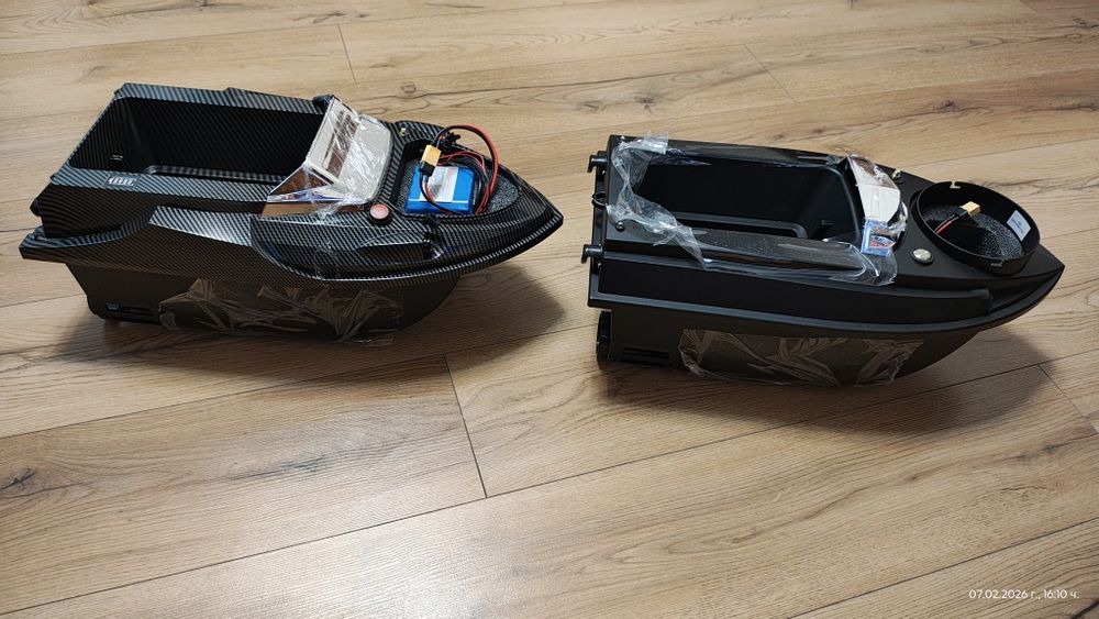 Продавам лодка за захранка Flytec V080 със сонар, GPS система