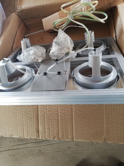 Светильник люминисцентные, штырковые