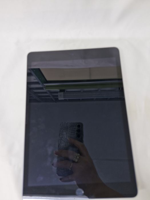 Apple IPad 9. 64гб. (г.Кентау)