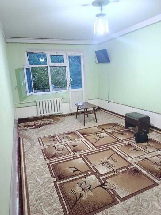 4 каватли домнинг 4 каватида 1 хонали квартира ижарага берилади