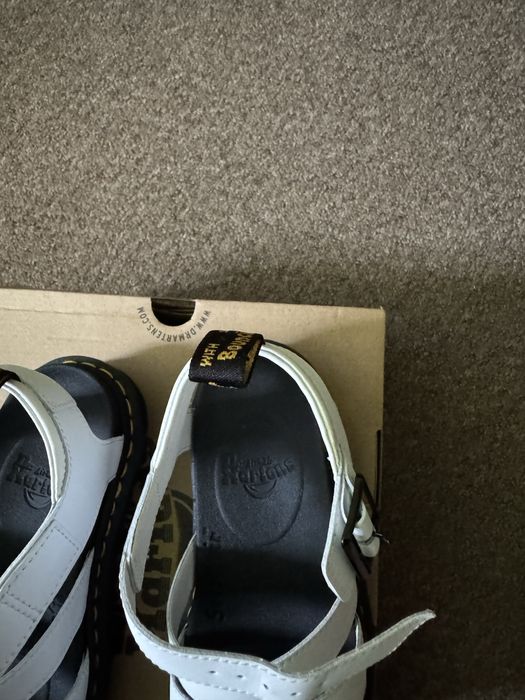 Sandale dr.martens nr 39