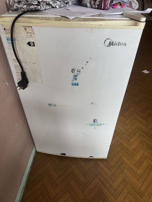 Малък хладирник+фризер