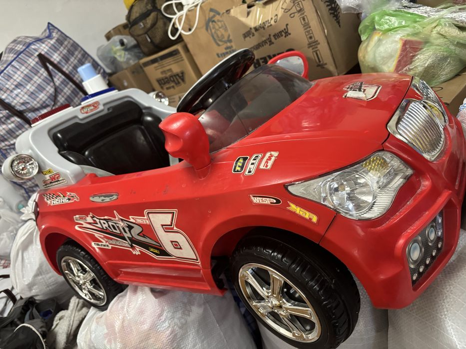 Продаю машинку с аккамулятором