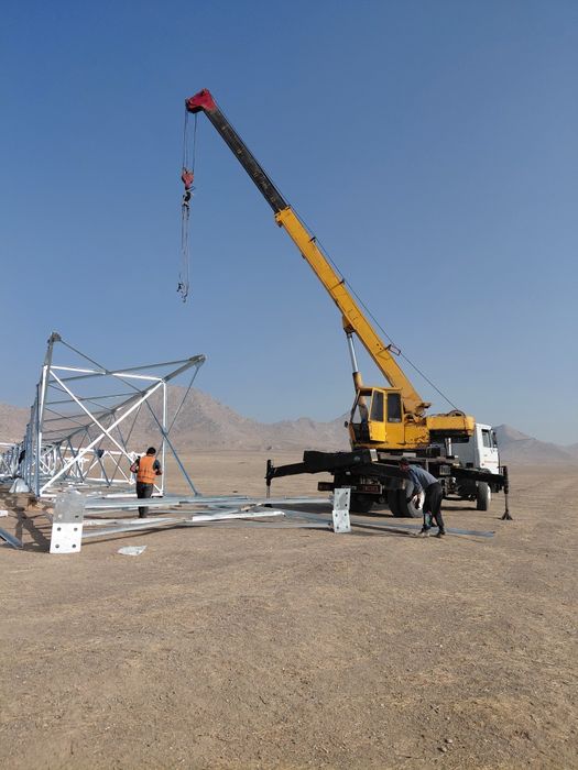 Avtokran urta holatda 15tonnali