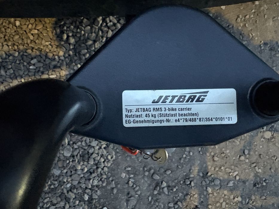 Suport 3 biciclete atasabil pe carlig