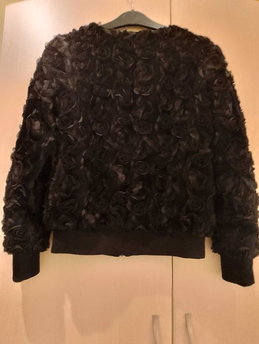 Атрактивен парти бомбър