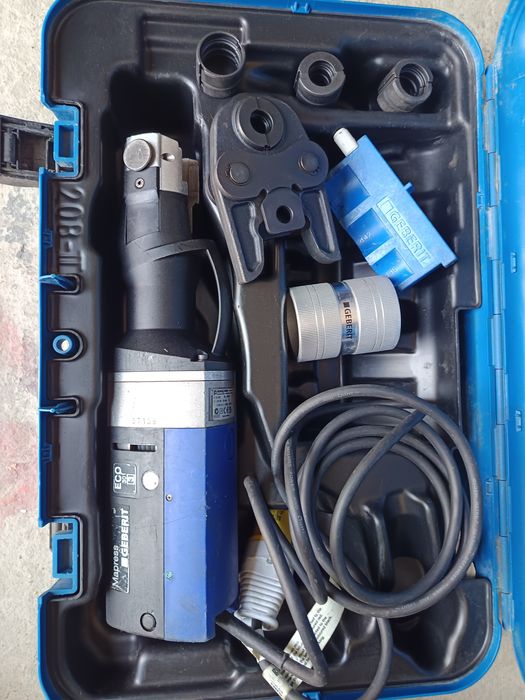 Uponor Presa de sertizat pexal Viega geberit  novopress