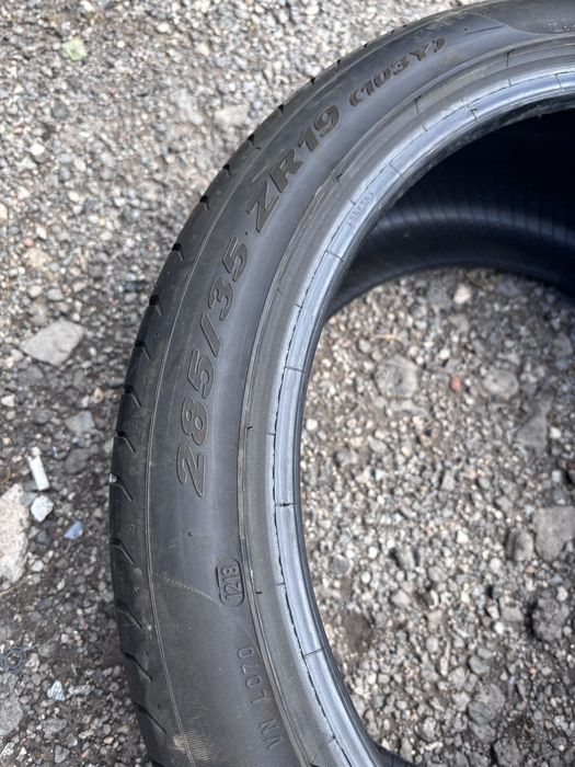 285/35/19 Pirelli